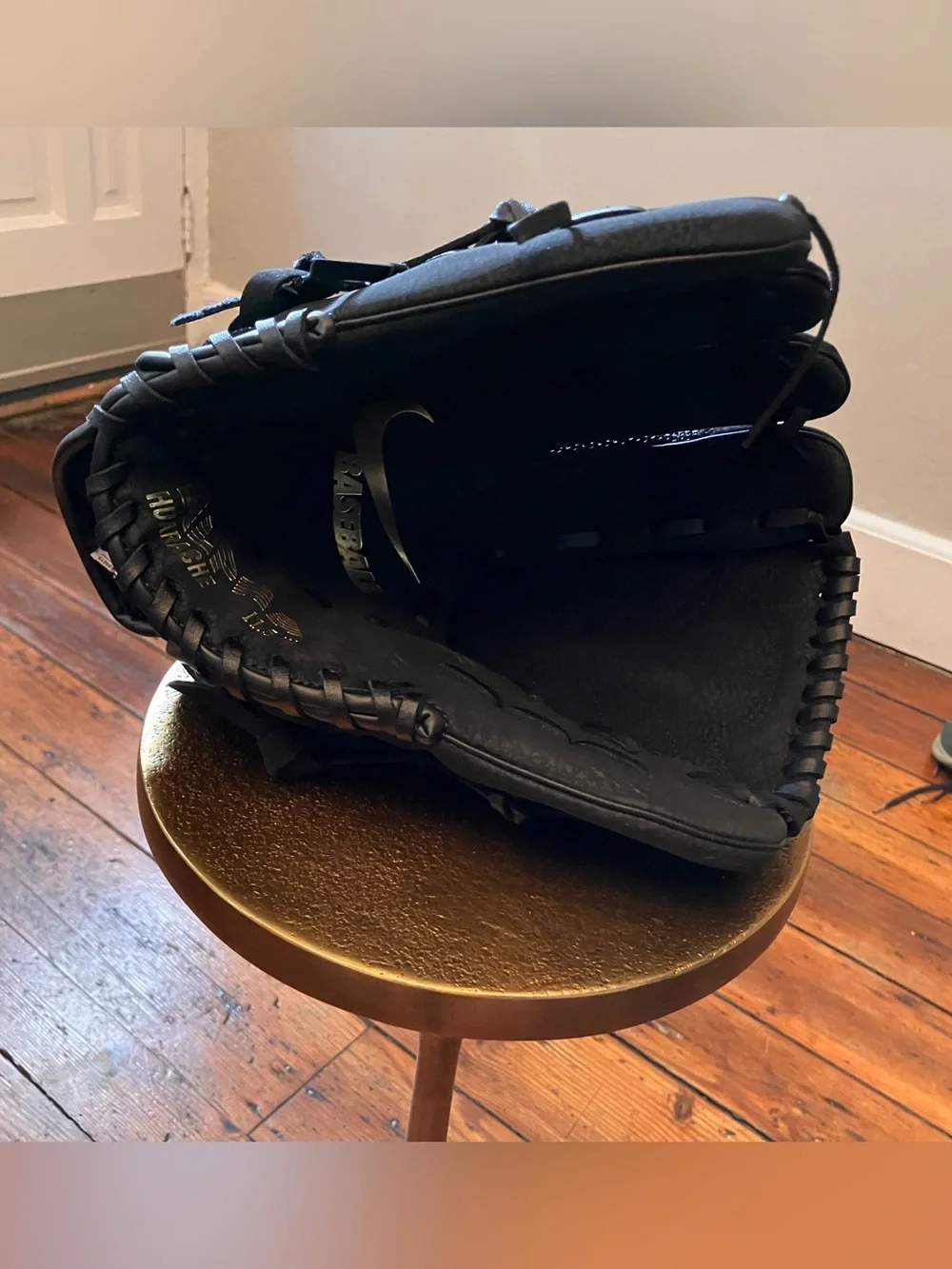 Nike Youth Alpha Baseball Glove 11.5 - Left Hand Throw